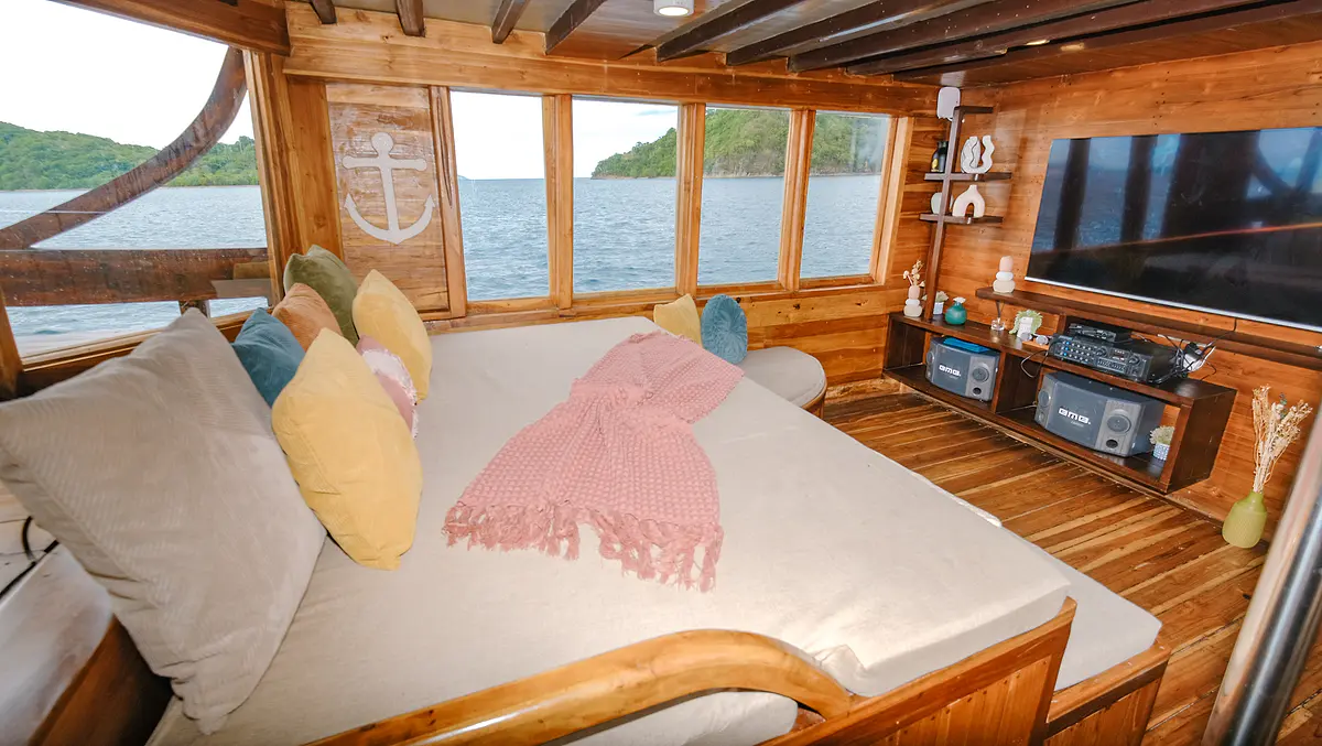 Senada Phinisi - Luxury Phinisi Komodo Charter 2026